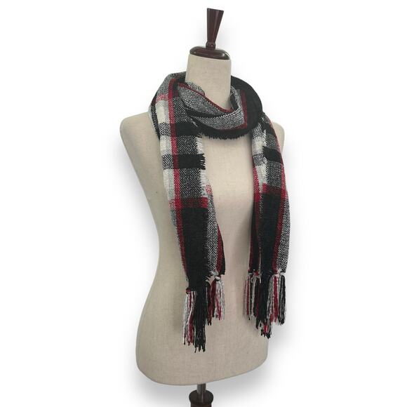 NWOT Style & Co Black Red Plaid Scarf with Fringe Winter Holiday Warm Soft NEW - Picture 7 of 14